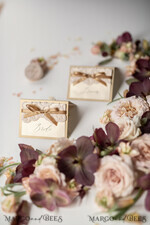 PLATZKARTEN / TISCHKARTEN  
 Spitze Elegante schimmernde goldene Platzkarten mit goldenem Band, elfenbeinfarbene Spitzen-Hochzeitsnamensschilder für Ihre Hochzeitstische, romantische Hochzeitsstationery, goldene Luxus-Platzkarten.6