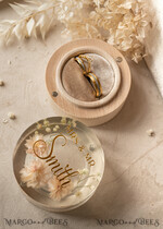 RINGTRÄGERBOXEN & KISSEN Epoxidharz Trauringe Box Epoxidharz- und Holzhochzeitsringbox für die Zeremonie, Boho Epoxidhochzeitsringboxen für ihn und sie, transparente Epoxid-Doppelringbox für die Hochzeit, Holzharzblumen Heiratsantragsringbox.20