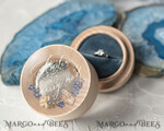 RINGTRÄGERBOXEN & KISSEN Epoxidharz Trauringe Box Luxuriöse Harz-Hochzeitsring-Box, minimalistische gravierte echte Blumenring-Box, personalisierte Epoxid-Box mit nude Samt, rustikale maßgeschneiderte Ring-Box.5