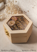 RINGTRÄGERBOXEN & KISSEN Epoxidharz Trauringe Box Sechseckige Epoxidharz- und Holzhochzeitsringbox für die Zeremonie, Boho Epoxid-Hochzeitsringboxen für ihn und sie, transparente Epoxid-Doppelringbox für die Hochzeit, Holzharzblumen-Heiratsantragsringbox.11