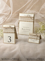 PLATZKARTEN / TISCHKARTEN  
 Rustikale Eco-Hochzeitsplatzkarten Rustikale Elfenbein Spitze Hochzeitsplatzkarten, Öko Braun mit Jute-Schnur, Eleganter schwarzer Druck, Zarte Hochzeitsstationery, Natürliche Jute rustikale Platzkarten7