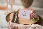 PLATZKARTEN / TISCHKARTEN  
 Rustikale Eco-Hochzeitsplatzkarten Minimalistische rosa Hochzeitsplatzkarten, rustikal weiß mit schwarzem Druck, zarte Hochzeitsnamensschilder, romantische rosa Herz-Eskortkarten, rustikale Hochzeitsdekoration.4