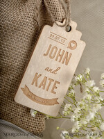 HOCHZEITSGESCHENKE Rustikale Jute-Geschenktüten mit Holzanhängern romantische Hochzeitsgeschenke, rustikale Geschenktüten mit Holzanhängern5
