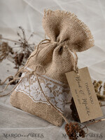 HOCHZEITSGESCHENKE Rustikale Jutesäckchen als Geschenke niedliche Hochzeitsgeschenk-Karten, rustikale Jute-Geschenktüten mit Etiketten6