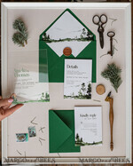 HOCHZEITS EINLADUNGEN Wald / Berge / Waldlandschaft Thema grüne Wald Acryl Hochzeits Einladung Suite, moderne Wald Gebirgs Hochzeit Einladungen, klare Plexi-Glas Suite Hochzeitskarten, Grünflächen Hochzeits Einladungen, Berge Hochzeits Einladung Suite, Kiefern Hochzeits Einladung aus Plexiglas11