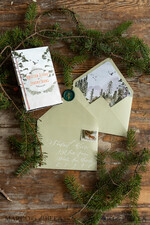 HOCHZEITS EINLADUNGEN Wald / Berge / Waldlandschaft Thema Individuelle Hochzeitskarte, natürliche rustikale Papeterie9
