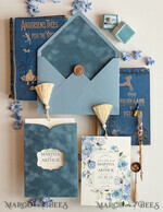 HOCHZEITS EINLADUNGEN Elegante Einladungen Klassische Karten Samt Staubblau Hochzeitskarten, elegante Hochzeitseinladungen, romantische Hochzeitseinladungen Staubblau, Samt-Taschenhochzeitsstationery9