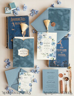 HOCHZEITS EINLADUNGEN Elegante Einladungen Klassische Karten Samt Staubblau Hochzeitskarten, elegante Hochzeitseinladungen, romantische Hochzeitseinladungen Staubblau, Samt-Taschenhochzeitsstationery9