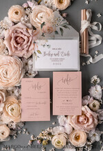 HOCHZEITS EINLADUNGEN Elegante Einladungen Klassische Karten Romantische Blush-Pink-Hochzeitseinladungen, luxuriöse gefrorene Acryl-Plexi-Hochzeitseinladungen, elegante florale Hochzeitseinladungen, handgefertigte Vellum-Hochzeitseinladungssuite.14