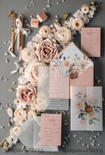 HOCHZEITS EINLADUNGEN Elegante Einladungen Klassische Karten Romantische Blush-Pink-Hochzeitseinladungen, luxuriöse gefrorene Acryl-Plexi-Hochzeitseinladungen, elegante florale Hochzeitseinladungen, handgefertigte Vellum-Hochzeitseinladungssuite.14