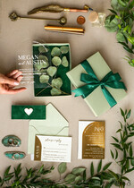WEDDING INVITATIONS gold / rose gold / silver / glitter Arch Gold Acrylic wedding invitation suite, Velvet in Box Green Wedding Invites, Glamour Wedding Invitations, Greenery Wedding Set27