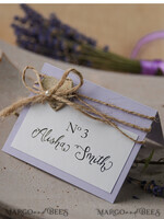 PLATZKARTEN / TISCHKARTEN  
 rustikal und Spitze Romantische Lavendel-Hochzeits-Platzkarten, Flieder-Name Tags mit Juteschnur und Holzherz, elegante Hochzeitsstationery, rustikale Tischkarten, editierbarer Text2