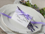 PLATZKARTEN / TISCHKARTEN  
 rustikal und Spitze Romantische Lavendel-Hochzeitsplatzkarten, Flieder-Name Tags, Lavendelband Schleife, elegante Hochzeitsstationery, rustikale Escort-Karten mit getrocknetem Lavendel, bearbeitbarer Text4