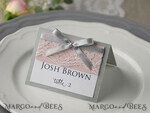 PLATZKARTEN / TISCHKARTEN  
 rustikal und Spitze Romantische graue Hochzeitsplatzkarten, Namensschilder mit grauem Band und Spitze, elegante Hochzeitsstationery, rustikale Tischkarten, bearbeitbarer Text, Shabby Chic6