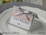 PLATZKARTEN / TISCHKARTEN  
 rustikal und Spitze Romantische graue Hochzeitsplatzkarten, Namensschilder mit grauem Band und Spitze, elegante Hochzeitsstationery, rustikale Tischkarten, bearbeitbarer Text, Shabby Chic6