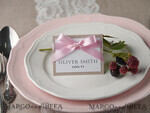 PLATZKARTEN / TISCHKARTEN  
 rustikal und Spitze Romantische weiße minimalistische Hochzeitstischkarten mit pinkem Band, moderne elegante Eco-Platzkarten, rustikale rosa Tischkarten, wunderschöne Hochzeitsschilder.6