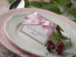 PLATZKARTEN / TISCHKARTEN  
 rustikal und Spitze Romantische weiße minimalistische Hochzeitstischkarten mit pinkem Band, moderne elegante Eco-Platzkarten, rustikale rosa Tischkarten, wunderschöne Hochzeitsschilder.6