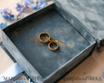 RINGTRÄGERBOXEN & KISSEN Samtkästchen für den Trauungszeremonie Staubblauer goldener Samt-Ringbox für die Zeremonie, Ringbox für die Hochzeitszeremonie 3 Ringe Samt, Boho Glam Hochzeitsringboxen für ihn und sie, luxuriöse Samt-Ringbox doppelt mit maßgeschneiderten Farben.11