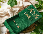 RINGTRÄGERBOXEN & KISSEN Samtkästchen für den Trauungszeremonie grüne goldene Samt-Ringbox für die Zeremonie, Ringbox für die Hochzeitszeremonie 3 Ringe Samt, Boho Glam Hochzeitsringboxen für ihn und sie, luxuriöse Samt-Ringbox doppelt, benutzerdefinierte Farben15
