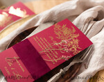 MENÜ & PROGRAMME  
 Glitzer/ Luxus Premium Elegantes Burgunder- und Gold-Hochzeitsmenü, Glamouröses Goldfolien-Dinner-Menü mit Samt-Bauchband, Einzigartiges Luxus-Marsala-Menü, Moderne Hochzeitsmenükarten mit Blumen.9