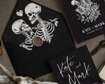 HOCHZEITS EINLADUNGEN Moderne Einladungen Florale Karten Halloween Hochzeits Einladungssuite, schwarze Einladungen, Tarotkarten Einladungen, gotische Hochzeits Einladungskarten, Das Liebespaar Skelett Hochzeitsset schwarz10
