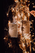 TABLE PLANS AND WEDDING WELCOME SIGNS rustic wedding table plan4