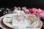 PLACE CARDS / TABLE CARDS Romantic Boho/ Botanical/ Floral White Floral Place Card with Gold Twine, Wedding Place Cards with Pink Flowers, Romantic Name Tags, Elegant Weeding Table Decor, Modern Botanical Table Name Tag2