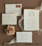 HOCHZEITS EINLADUNGEN moderne Kalligraphie / feine Kunst Elfenbein Gold Hochzeitseinladung, Florale Hochzeitseinladung, Toskana Italienische Einladungskollektion, Kranz Monogramm Hochzeitseinladungskollektion, Zackenrand Einladungen, Zerrissene Kanten Hochzeitseinladungen gold, Feine Kunst Hochzeitseinladungskollektion, Zackenrand Papier.6