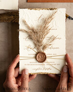 HOCHZEITS EINLADUNGEN moderne Kalligraphie / feine Kunst Fall Fine Art Prägung Elfenbein Gold Hochzeitseinladung, Pampasgras Florale Hochzeitseinladung, Boho Brandorange Einladungssatz, Wachssiegel Monogramm Hochzeitseinladungssatz, Gerissene Kante Einladungen, Zerrissene Kante Hochzeitseinladungen golden.18