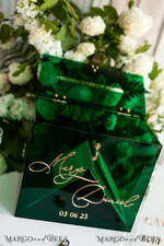 KARTONBOXEN  
 Acrylkartenbox Elegante smaragdgrüne Hochzeitsset Acryl-Kartenbox mit Schloss und Schild für Karten & Geschenke, personalisierte Hochzeitskartenbox, Acryl-Hochzeitskartenbox mit Deckel in Grün.41