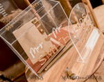 TABLE DECOR SIGNS Acrylic table decor Numbers Acrylic Arch Table menu, Clear Acrylic and gold Sign, Gold Plexi Table Numbers, Luxury Wedding Table Decor, Wedding Signage Golden table numbers, editable text 24
