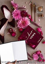 HOCHZEITSVERSPRECHEN  
 Acrylklar Gold Maroon Braut und schwarzer Bräutigam Eheversprechen Bücher, burgunderfarbene Hochzeitsversprechen Bücher Set aus zwei, Samt Marsala personalisierte Eheversprechen Heftchen, goldenes Spiegel Eheversprechen Bücher für ihn und sie, Acryl Samt Gold maßgeschneiderte Hochzeitsversprechen Boxen, Brautdusche Geschenk10
