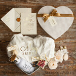 FRISCH VERHEIRATETES PAAR GESCHENKE Brautgeschenke Personalisierte Brautgeschenke Herzbox, Samt weiße Creme Robe, luxuriöse Brautgeschenkbox10