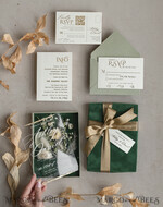 WEDDING INVITATIONS Invitations for VIP/ boxed Invites for Parents Natural Dried Flowers Wedding Invitations in velvet box, Plexi Glamour Boxed Wedding Invitation Suite Luxury, Romantic Velvet Wedding Cards, Bespoke Golden Invites27