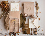 WEDDING INVITATIONS Invitations for VIP/ boxed Invites for Parents Luxury Gold Foil Wedding Invitation Box, Acrylic invitation in Velvet Box, Romantic Velvet Wedding Cards, Bespoke Golden Wedding Stationery, Luxury  Invitations33