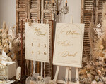 TISCHPLÄNE UND WILLKOMMENSCHILDER FÜR HOCHZEITEN Plexi Gold / Samt Elfenbeinvelours & Gold Modernes Velours Sitzplan, Bogen Elegant Finde Deinen Sitzplan, Eleganter Hochzeittischplan, Hochzeitsdekoration mit goldenen Buchstaben, Empfangsbeschilderung, Individuelles Zeremonieschild23