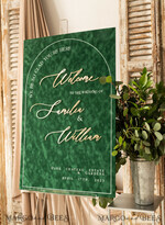 TABLE PLANS AND WEDDING WELCOME SIGNS plexi gold / velvet Luxury Velvet Green Wedding Welcome Sign, Golden Wedding Decor, Personalised Wedding Sign, Wedding Gift, Welcome Wedding Board, GV9
