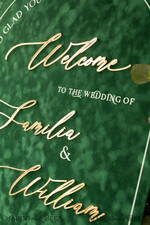 TABLE PLANS AND WEDDING WELCOME SIGNS plexi gold / velvet Luxury Velvet Green Wedding Welcome Sign, Golden Wedding Decor, Personalised Wedding Sign, Wedding Gift, Welcome Wedding Board, GV9