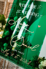TABLE PLANS AND WEDDING WELCOME SIGNS plexi gold / velvet Luxury Green and Gold Wedding Welcome Sign, Emerald Green Acryl Wedding Decor, Personalised Wedding Sign, Wedding Board, Welcome Wedding Board 18