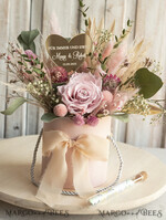 NEWLY WEDS COUPLE GIFTS Geldgeschenk zur Hochzeit  Geschenkschachtel für Geld Geldgeschenk zur Hochzeit mit Strauß aus Trockenblumen personalisiert7