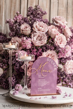 TISCHDEKORATIONSCHILDER   Samt Tischnummern und Dekoration Acryl- und Samt-Arch-Dinner-Menü, gold Plexi Mauve-Hochzeitsmenü-Schild mit Ständer, staubige Rose Plexi Tisch-Dinner-Menü luxuriöse lila Hochzeits-Tischdekoration10