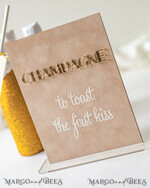 TISCHDEKORATIONSCHILDER   Samt Tischnummern und Dekoration Luxuriöse Samt Champagner Tischnummer mit Ständer, Beige und Gold Hochzeits Tischdekoration, 3D goldene Buchstaben Tischnummern, Samt Hochzeitsbeschilderung, Hochzeitsanstoßen Schild6