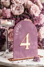 TISCHDEKORATIONSCHILDER   Samt Tischnummern und Dekoration Mauve Acryl Bogen Tisch Nummer, Staubige Rose Samt Tischschild, Gold Plexi Samt Tischnummern in Staubigem Blau, Lila Hochzeits Tischnummer mit Ständer15
