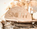 TISCHDEKORATIONSCHILDER   Samt Tischnummern und Dekoration Goldene Acryl Tisch Mr und Mrs Schilder mit Ständer, Beige Samt und goldene Tischschilder, Goldene Plexi Tisch Mr und Mrs Schilder, Luxus Hochzeits Tischdekoration Centerpieces9