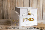 KARTONBOXEN  
 Samtkartenboxen Weiße Samt-Geschenkkartenbox mit Schloss & Karten Geschenke Schild Set, Samt klassische Hochzeitswunschbrunnen Geldgeschenkkartenbox, personalisierte goldene Plexi-Hochzeitskartenbox, luxuriöse Kartenbox, Hochzeitskartenbox mit Deckel, Hochzeitsgeldbox.25