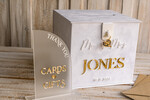 KARTONBOXEN  
 Samtkartenboxen Weiße Samt-Geschenkkartenbox mit Schloss & Karten Geschenke Schild Set, Samt klassische Hochzeitswunschbrunnen Geldgeschenkkartenbox, personalisierte goldene Plexi-Hochzeitskartenbox, luxuriöse Kartenbox, Hochzeitskartenbox mit Deckel, Hochzeitsgeldbox.25