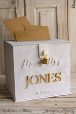 KARTONBOXEN  
 Samtkartenboxen Weiße Samt-Geschenkkartenbox mit Schloss & Karten Geschenke Schild Set, Samt klassische Hochzeitswunschbrunnen Geldgeschenkkartenbox, personalisierte goldene Plexi-Hochzeitskartenbox, luxuriöse Kartenbox, Hochzeitskartenbox mit Deckel, Hochzeitsgeldbox.25