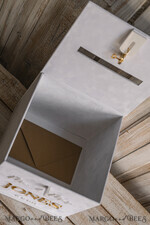 KARTONBOXEN  
 Samtkartenboxen Weiße Samt-Geschenkkartenbox mit Schloss & Karten Geschenke Schild Set, Samt klassische Hochzeitswunschbrunnen Geldgeschenkkartenbox, personalisierte goldene Plexi-Hochzeitskartenbox, luxuriöse Kartenbox, Hochzeitskartenbox mit Deckel, Hochzeitsgeldbox.25