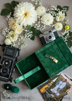 PHOTO ALBUM/ PHOTO BOX  Velvet Photo Box Photographer Box  Emerald Green Velvet Photo Box Photographer Wedding Memory Box, Greenery Custom Keepsake Box, Garden Photographer Gifts for Clients, Wedding Pictures packaging, Custom photography box15