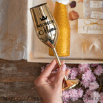 Geschenke zum Muttertag Geschenkset Entspannung Geschenkidee zum Muttertag – Geschenkset für Mama mit Champagnerglas, alkoholfreiem Sekt & Karte4